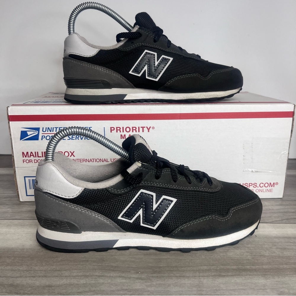 New Balance 515v3 Casual Sneaker Youth 4 Black White Shoes Comfy